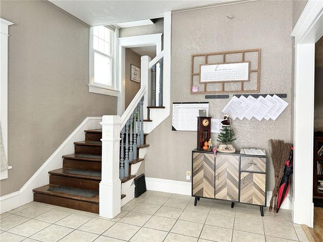 403 E 8th Court, Trenton, MO 64683