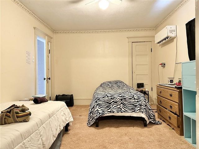 403 E 8th Court, Trenton, MO 64683