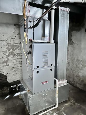 403 E 8th Court, Trenton, MO 64683