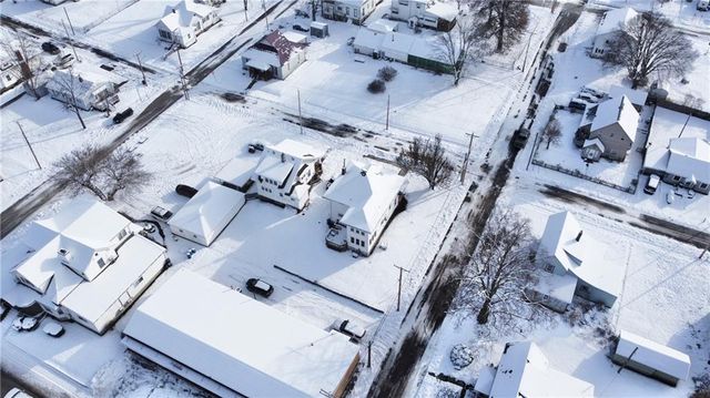 403 E 8th Court, Trenton, MO 64683