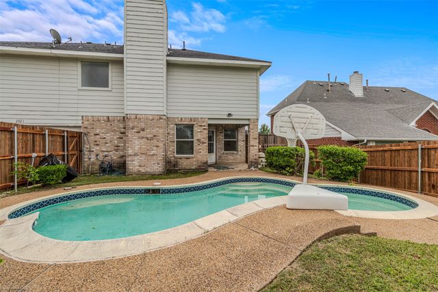 2821 Tealridge Drive, Mesquite, TX 75181