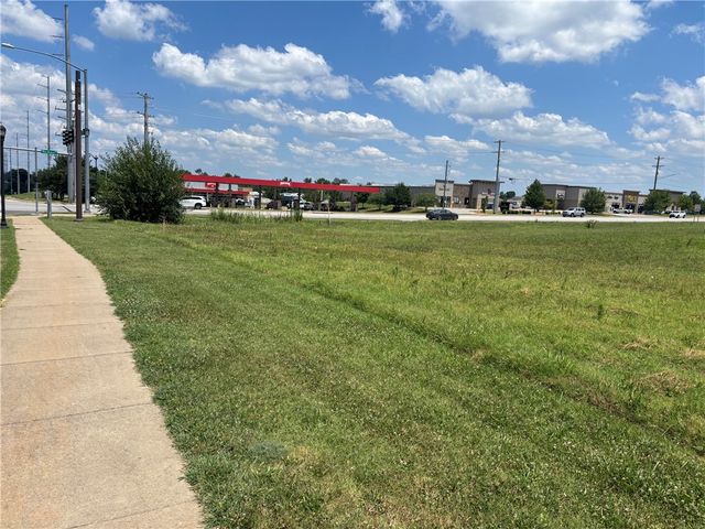 SW Regional Airport Boulevard, Bentonville, AR 72713