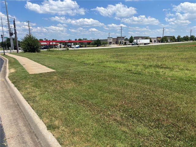 SW Regional Airport Boulevard, Bentonville, AR 72713