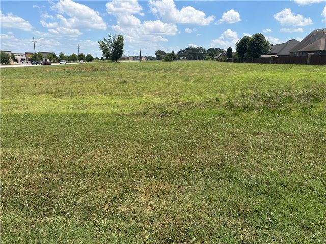 SW Regional Airport Boulevard, Bentonville, AR 72713