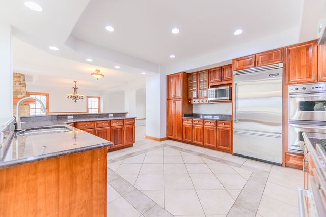 27009 Ashgate Crossing, Plainfield, IL 60585