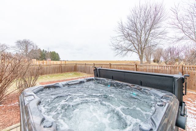 27009 Ashgate Crossing, Plainfield, IL 60585