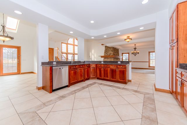 27009 Ashgate Crossing, Plainfield, IL 60585