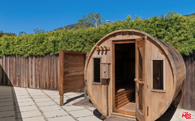 6202 Frondosa Drive, Malibu, CA 90265