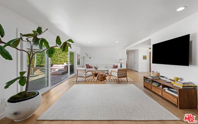 6202 Frondosa Drive, Malibu, CA 90265