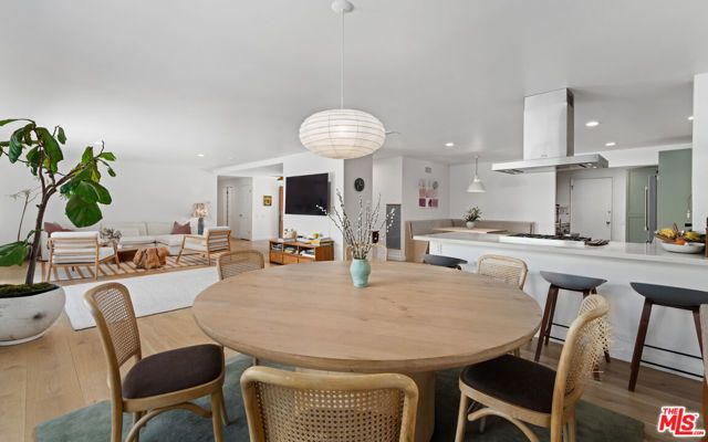 6202 Frondosa Drive, Malibu, CA 90265