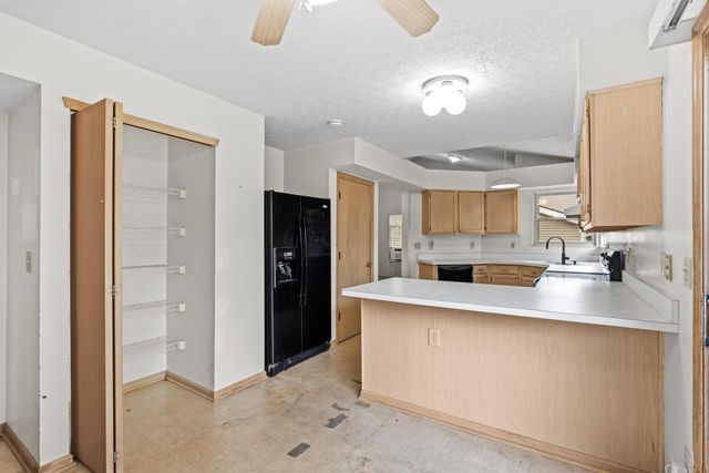 7632 Plainfield Drive, Pickerington, OH 43147