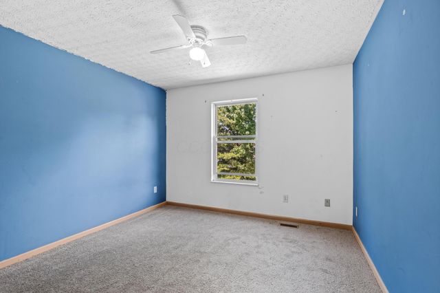 7632 Plainfield Drive, Pickerington, OH 43147