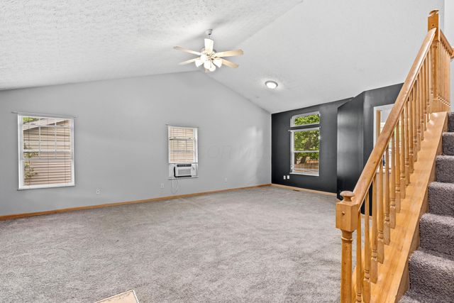 7632 Plainfield Drive, Pickerington, OH 43147