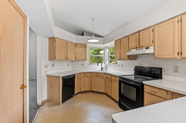 7632 Plainfield Drive, Pickerington, OH 43147