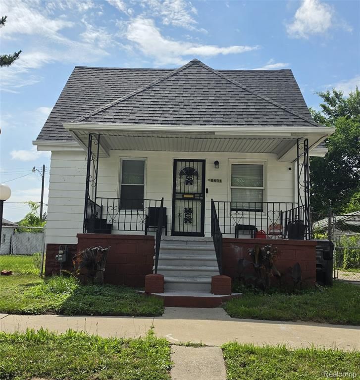 15831 Quincy Street, Detroit, MI 48238