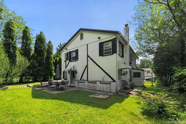 21 Sussex Road, Carmel, NY 10512