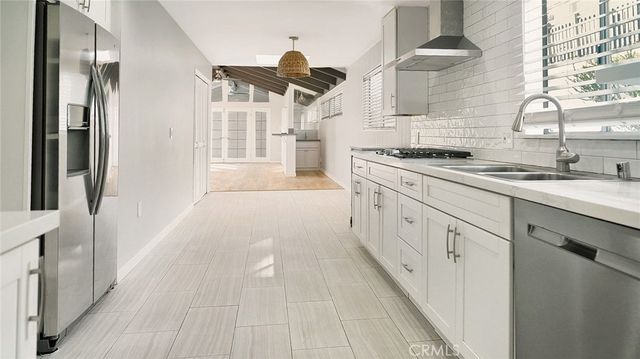 204 Avenue E, Redondo Beach, CA 90277
