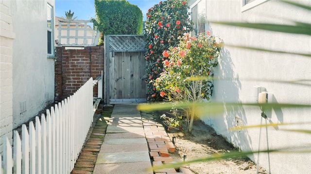 204 Avenue E, Redondo Beach, CA 90277