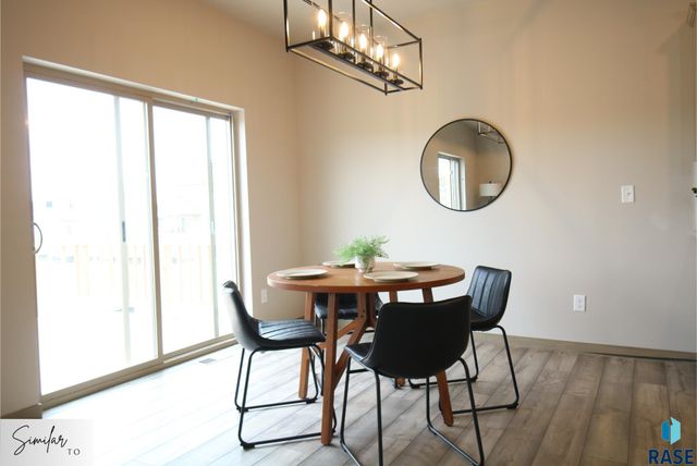 7241 E Waters Edge Pl Place, Sioux Falls, SD 57110