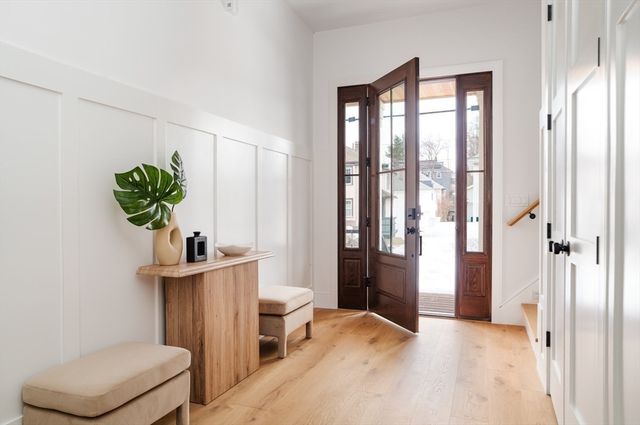 710-712 Watertown Street 712, Newton, MA 02460