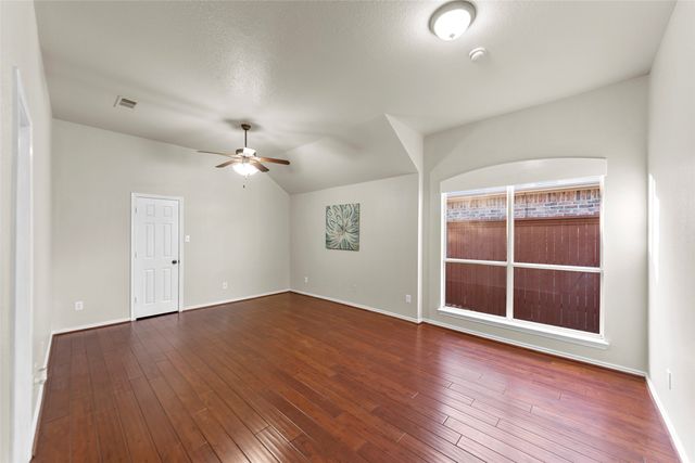 5624 Sundance Drive, The Colony, TX 75056