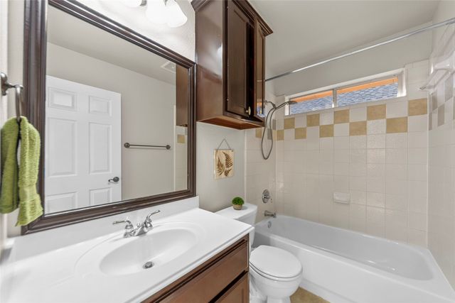 5624 Sundance Drive, The Colony, TX 75056