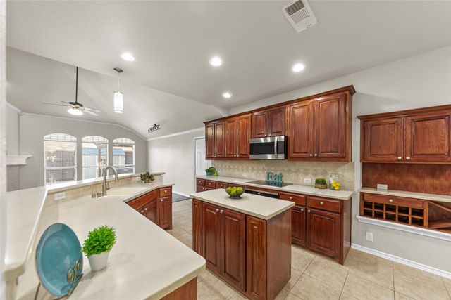 5624 Sundance Drive, The Colony, TX 75056