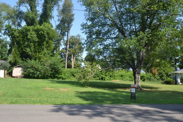 218 Tyne Ave, Murfreesboro, TN 37130