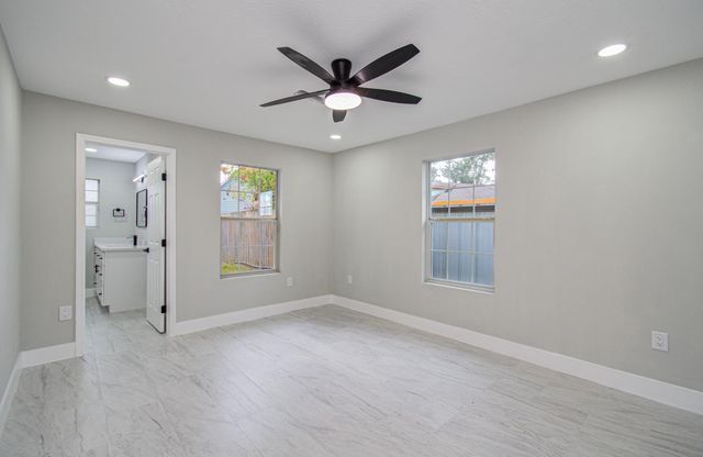 13221 Candlewick Street, Houston, TX 77015