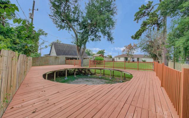 13221 Candlewick Street, Houston, TX 77015