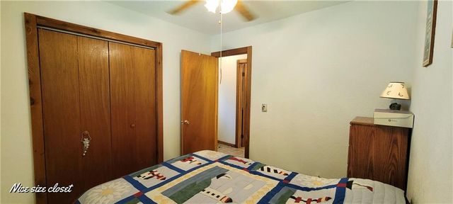 18594 Mimosa Circle, Warsaw, MO 65355