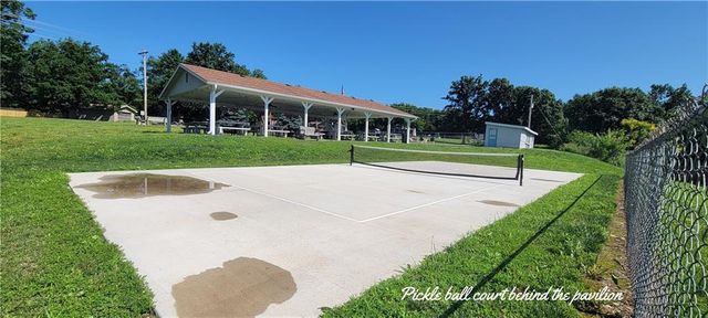 18594 Mimosa Circle, Warsaw, MO 65355