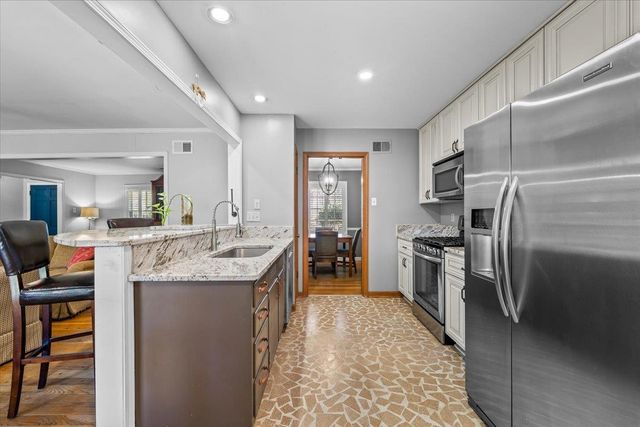 5457 QUINCE RD, Memphis, TN 38119