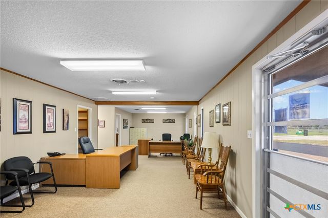 1001 E Airline Road, Victoria, TX 77901