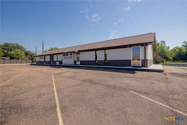 1001 E Airline Road, Victoria, TX 77901
