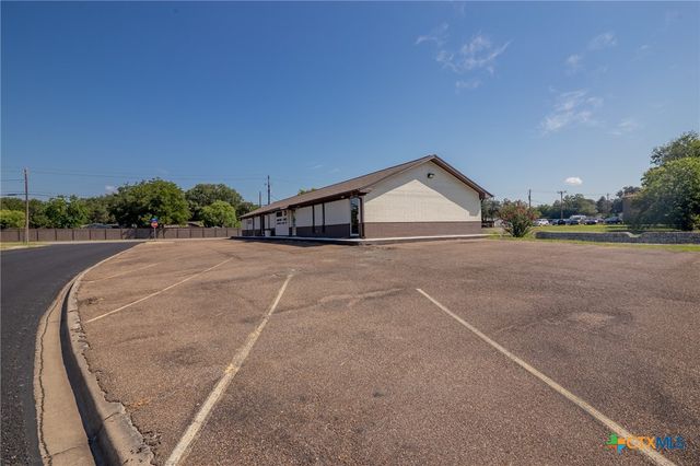 1001 E Airline Road, Victoria, TX 77901