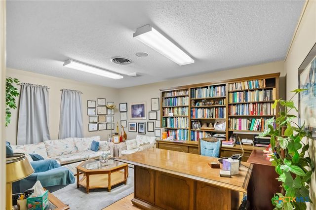 1001 E Airline Road, Victoria, TX 77901