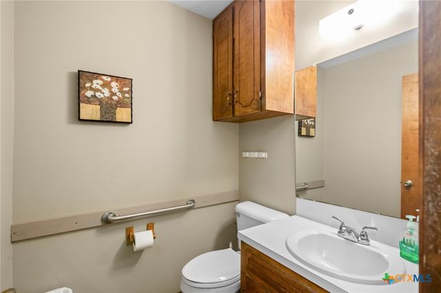 1001 E Airline Road, Victoria, TX 77901