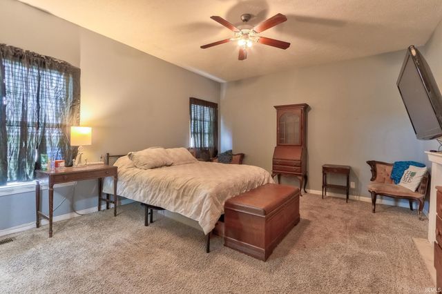 3630 Arbor Creek Drive, Newburgh, IN 47630