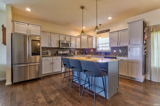 3630 Arbor Creek Drive, Newburgh, IN 47630