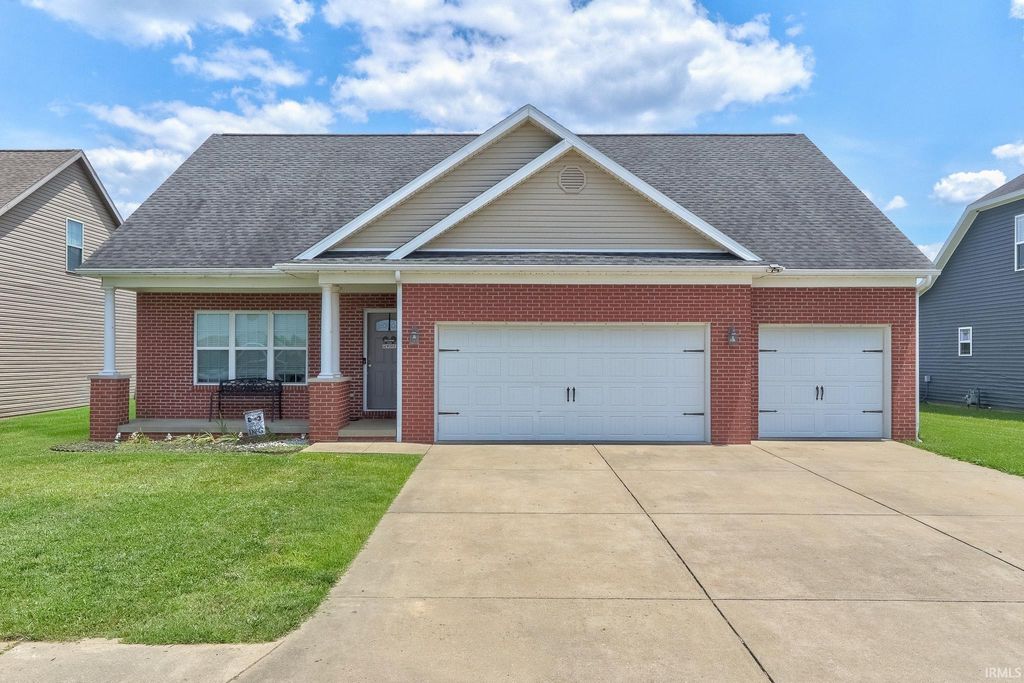 3630 Arbor Creek Drive, Newburgh, IN 47630