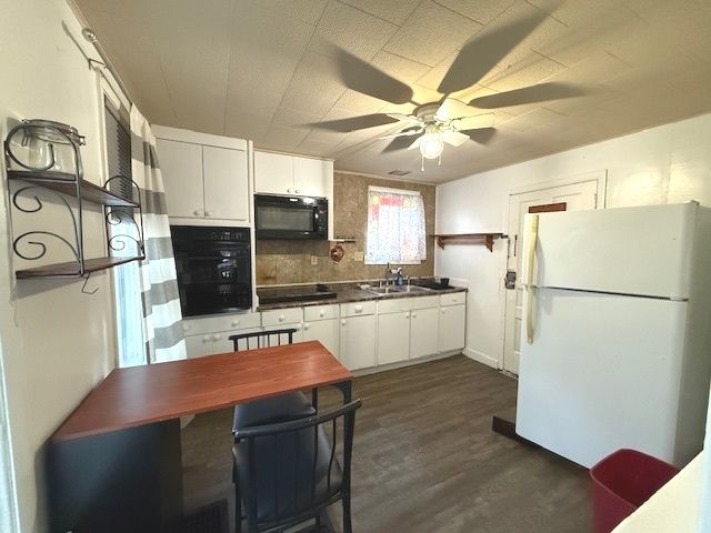 719 W 2nd Street, Dixon, IL 61021