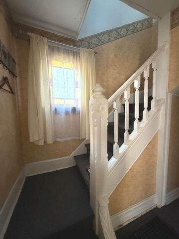 719 W 2nd Street, Dixon, IL 61021