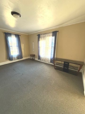 719 W 2nd Street, Dixon, IL 61021