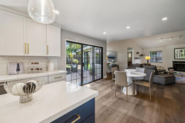 892 Saint Joseph Avenue, Los Altos, CA 94024