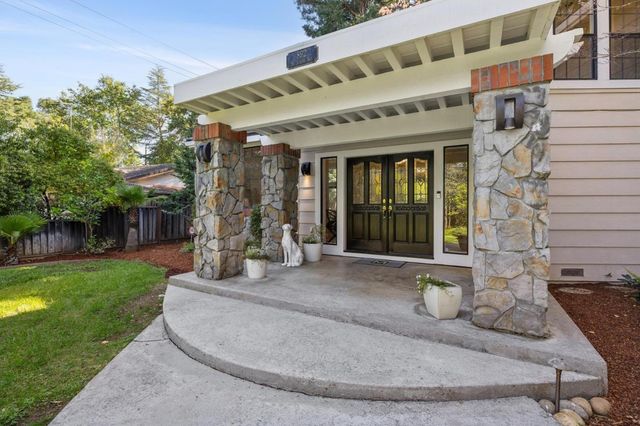 892 Saint Joseph Avenue, Los Altos, CA 94024