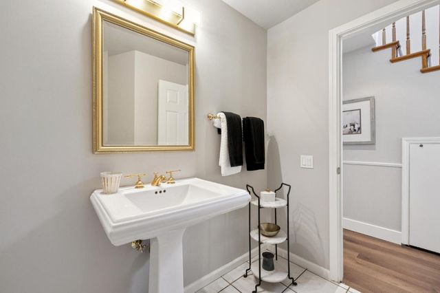 892 Saint Joseph Avenue, Los Altos, CA 94024