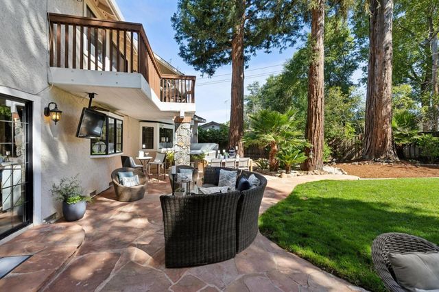 892 Saint Joseph Avenue, Los Altos, CA 94024