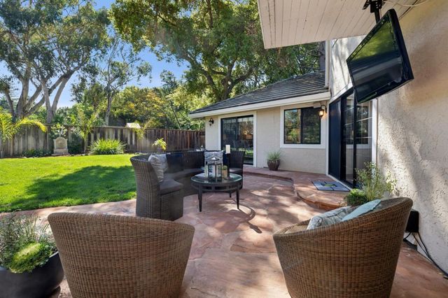 892 Saint Joseph Avenue, Los Altos, CA 94024