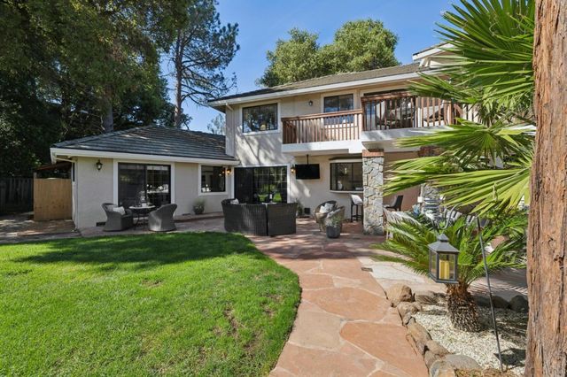 892 Saint Joseph Avenue, Los Altos, CA 94024
